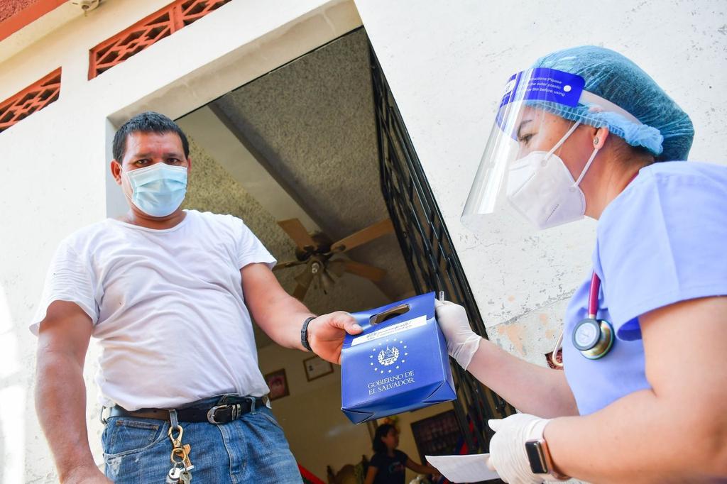 Salud distribuye kits de medicamentos a habitantes de San Francisco Gotera salud-distribuye-kits-de-medicamentos-a-habitantes-de-san-francisco-gotera